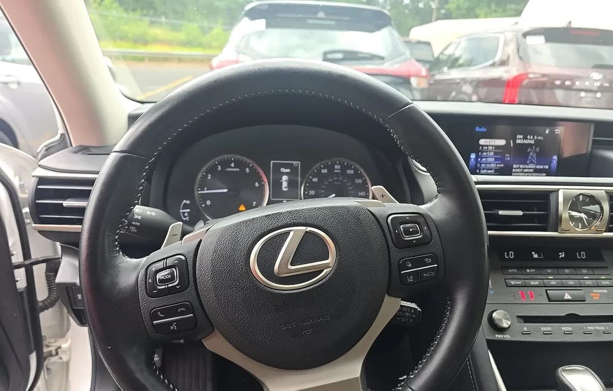 2019 LEXUS IS IS 300 7