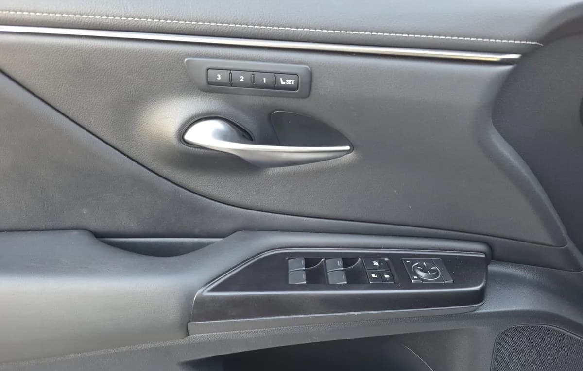 2019 LEXUS ES ES 350 6