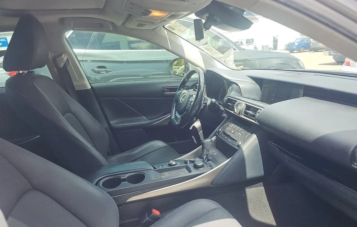 2020 LEXUS IS 300 5