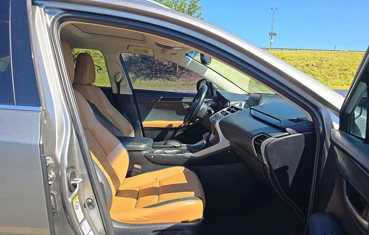 2017 LEXUS NX 200T 5