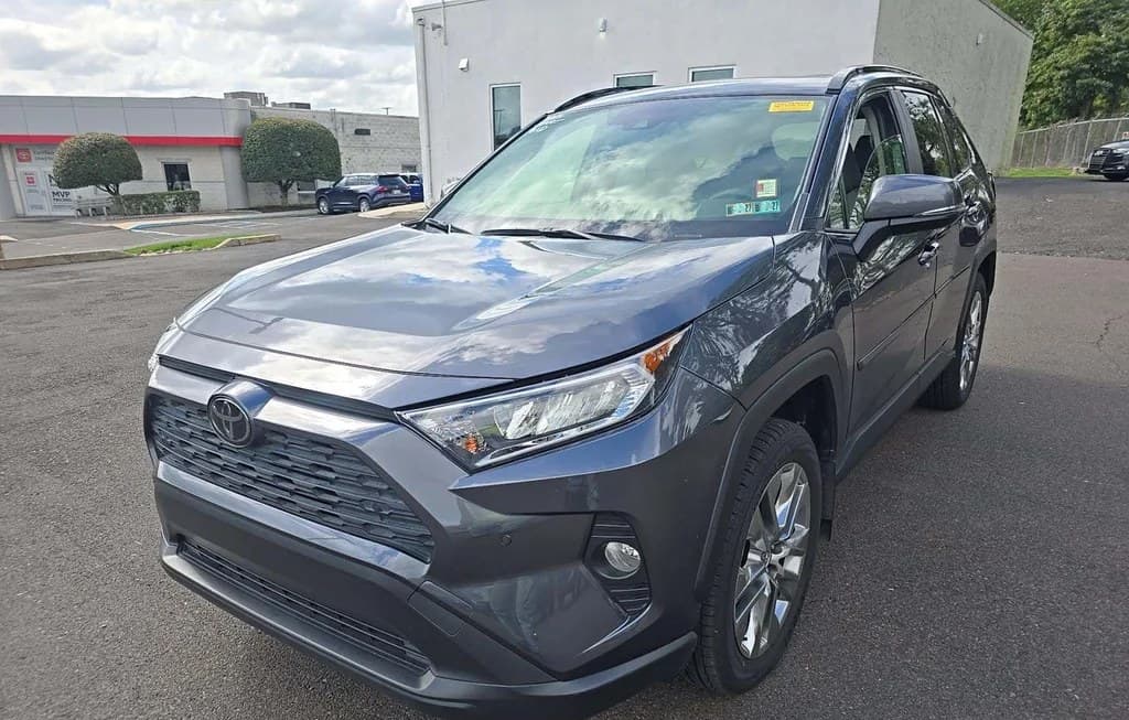 2019 TOYOTA RAV4 XLE PREMIUM