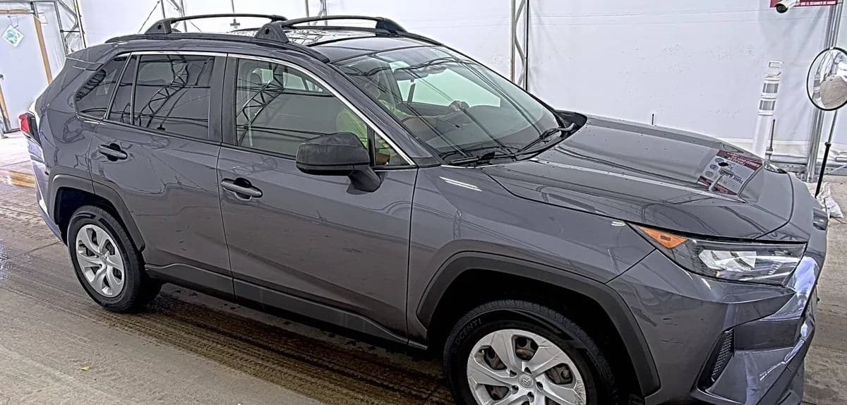2019 TOYOTA RAV4 LE 4