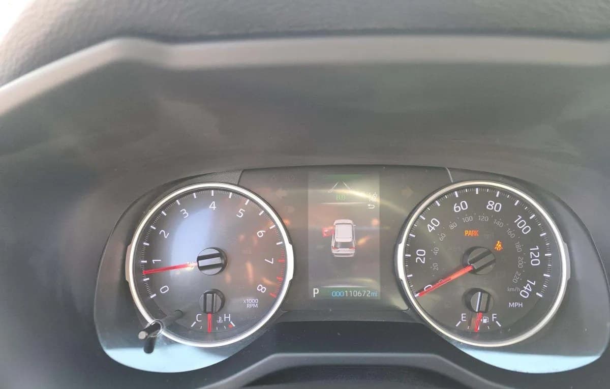 2020 TOYOTA RAV4 LE 6