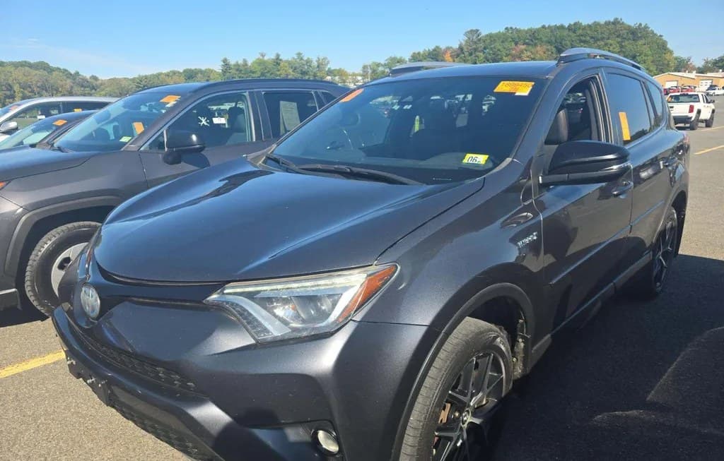 2017 TOYOTA RAV4 HYBRID SE