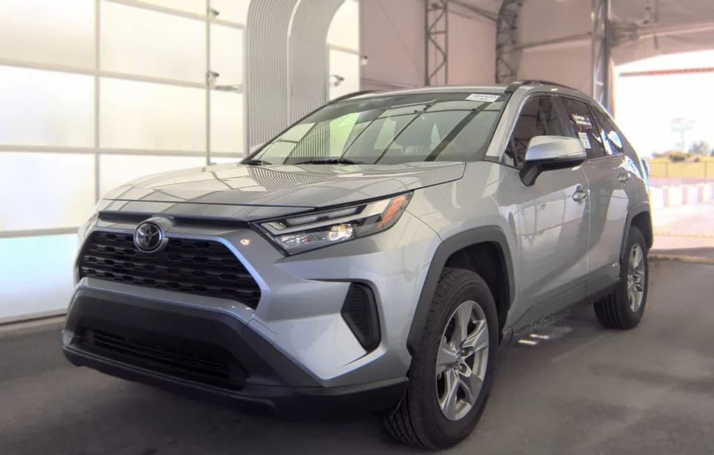2025 TOYOTA RAV4 HYBRID LE