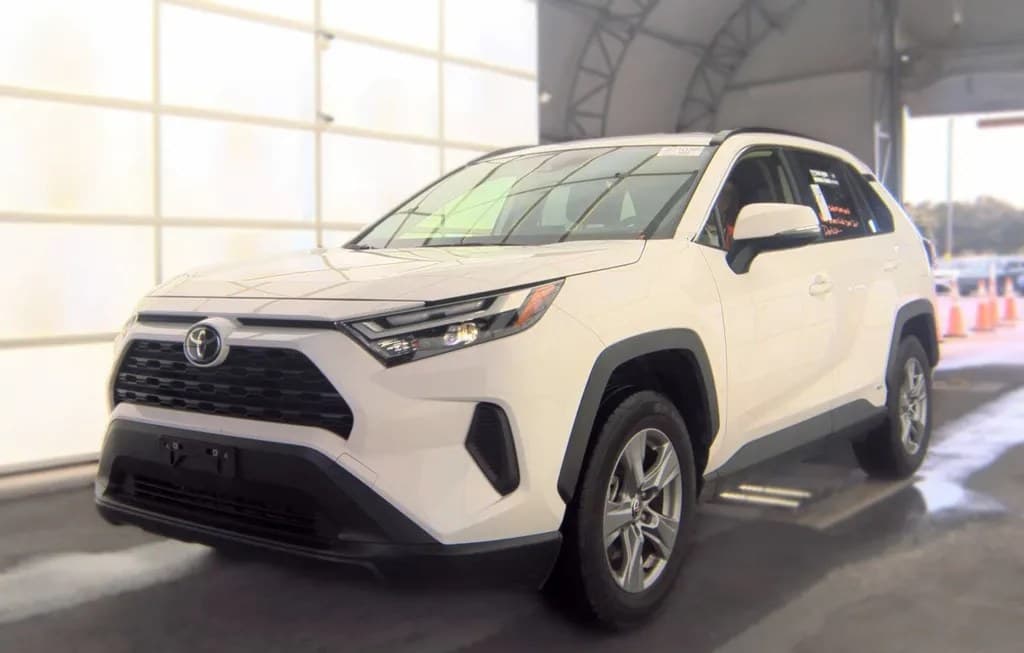 2025 TOYOTA RAV4 HYBRID LE