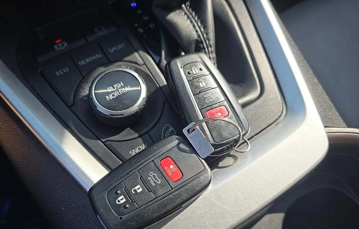2019 TOYOTA RAV4 LIMITED 5