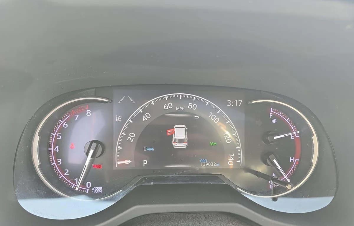 2019 TOYOTA RAV4 LIMITED 6