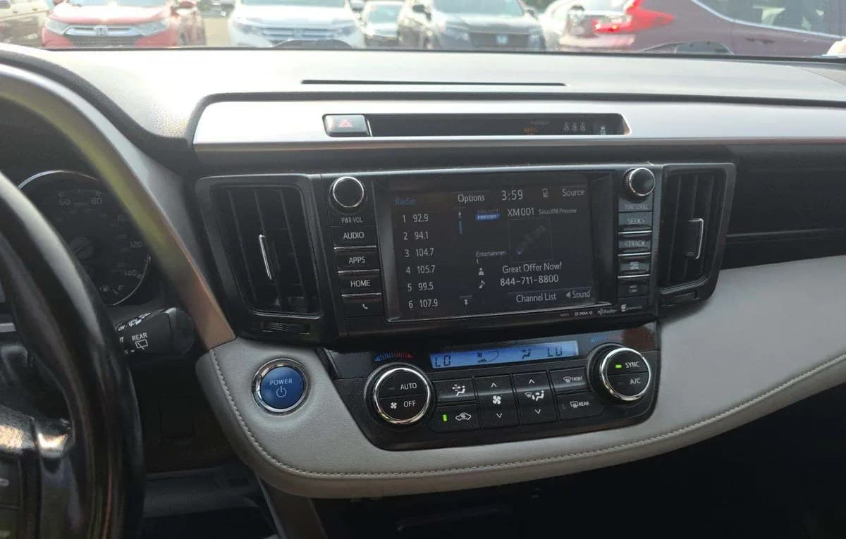 2017 TOYOTA RAV4 HYBRID XLE 7