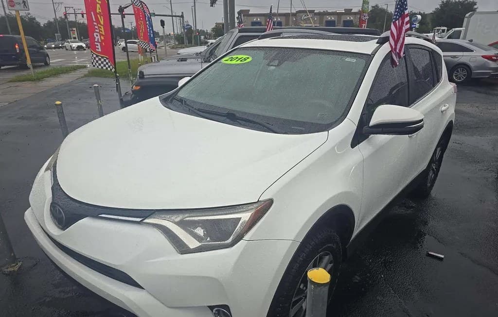 2018 TOYOTA RAV4 XLE