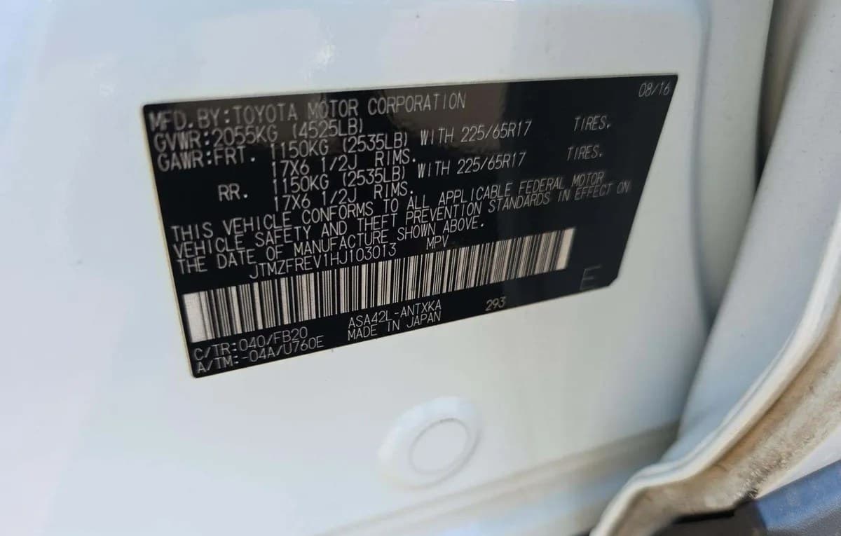 2017 TOYOTA RAV4 LE 3