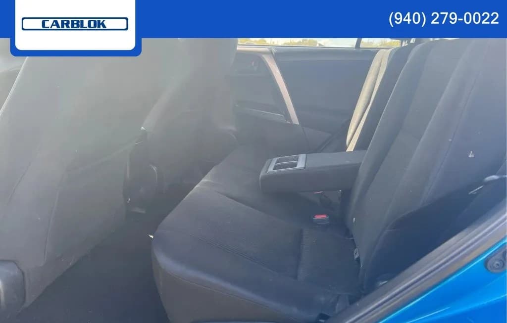 2018 TOYOTA RAV4 LE 7