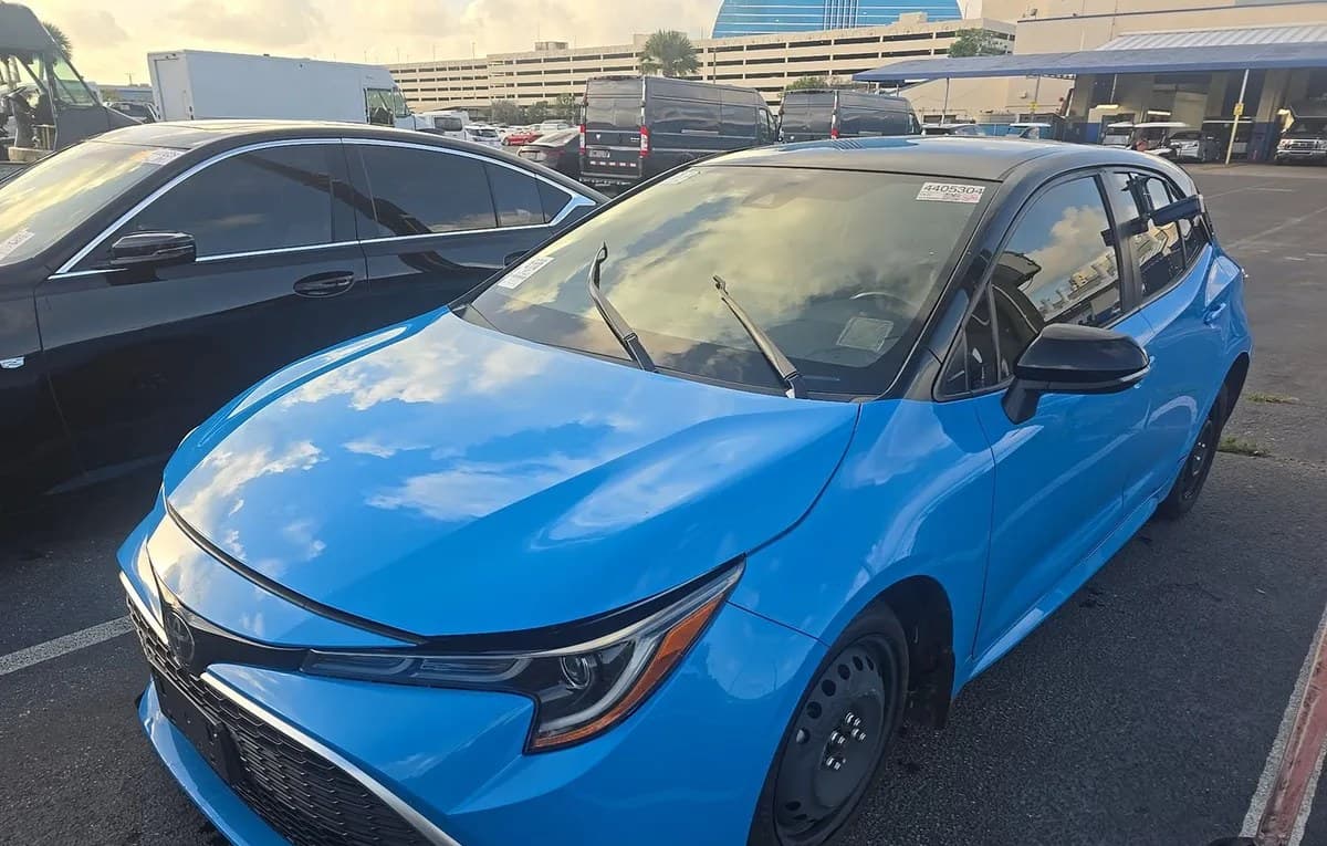 2021 TOYOTA COROLLA XSE 2