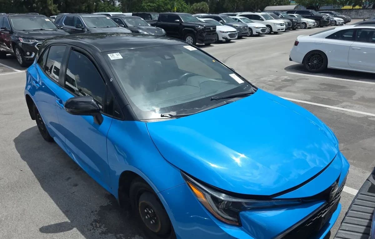 2021 TOYOTA COROLLA XSE 4