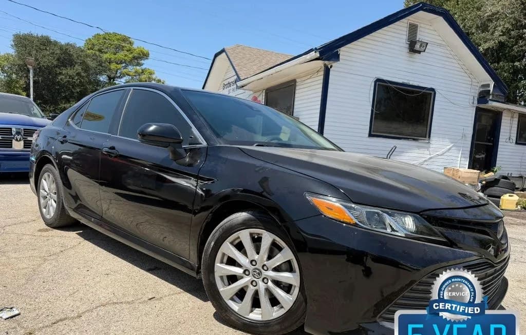 2018 TOYOTA CAMRY LE 2