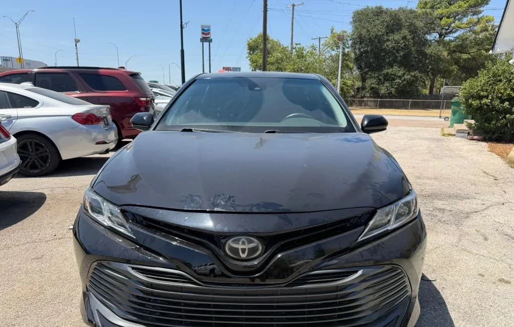 2018 TOYOTA CAMRY LE 3