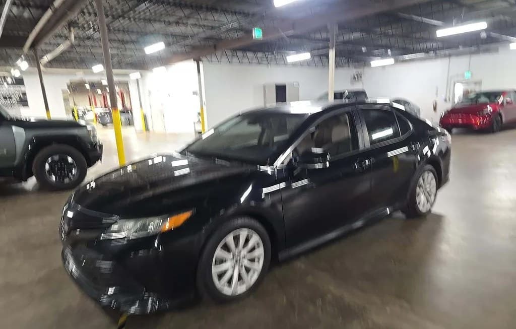2018 TOYOTA CAMRY LE
