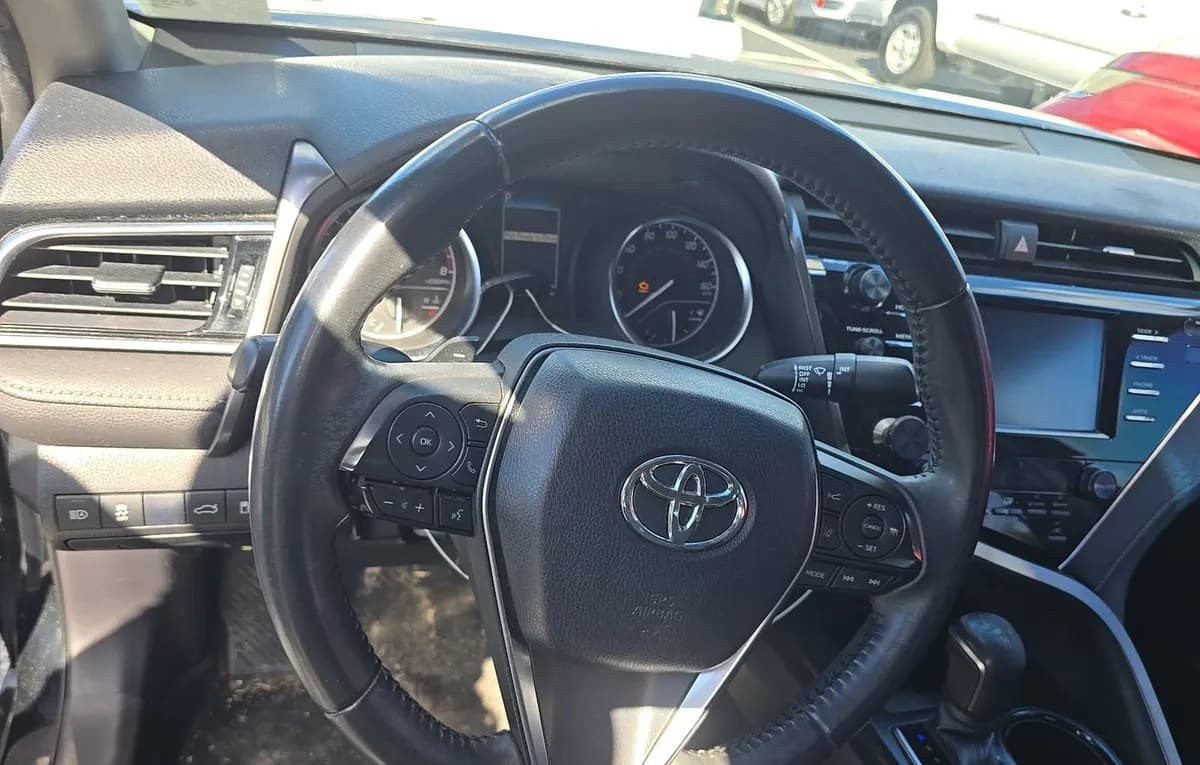 2018 TOYOTA CAMRY SE 7