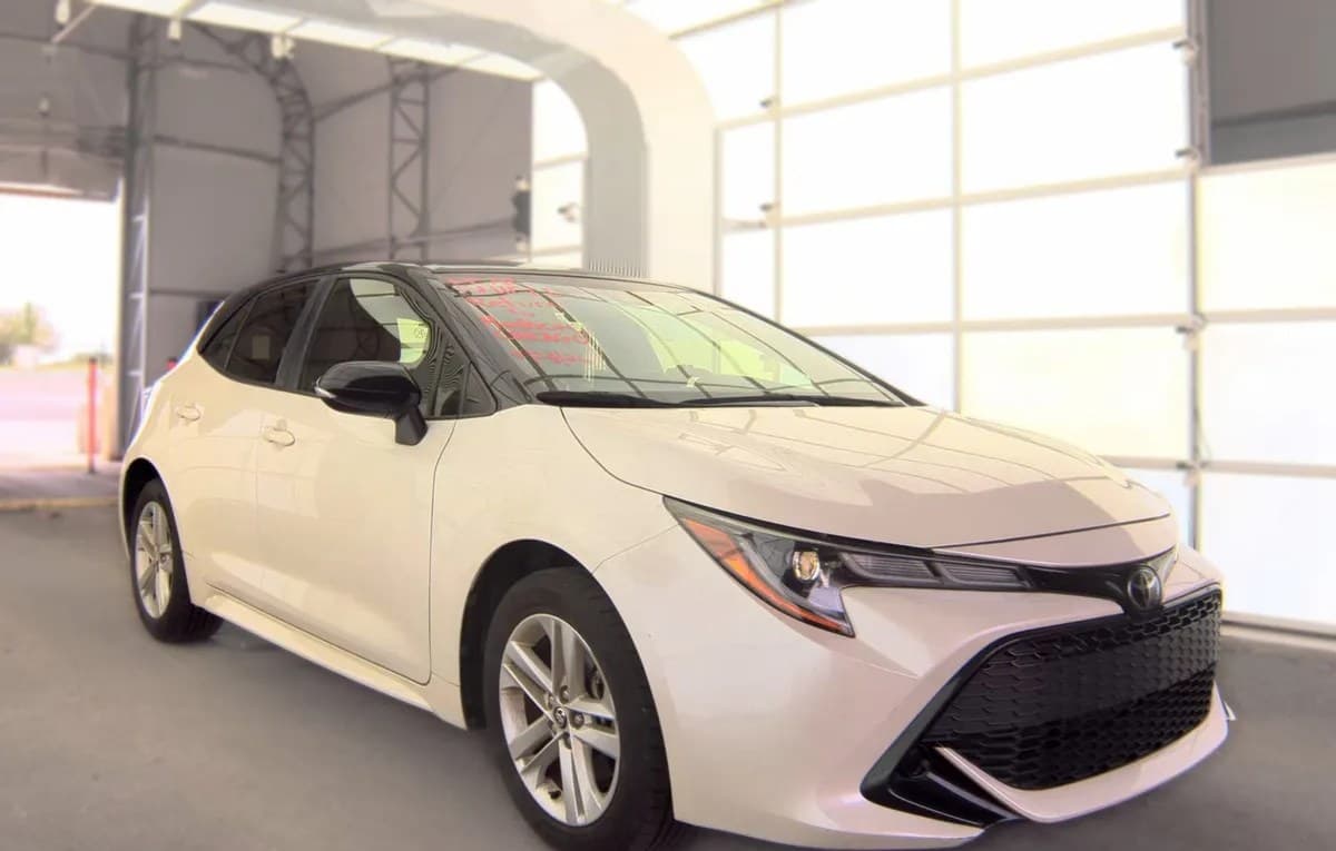 2020 TOYOTA COROLLA SE 4