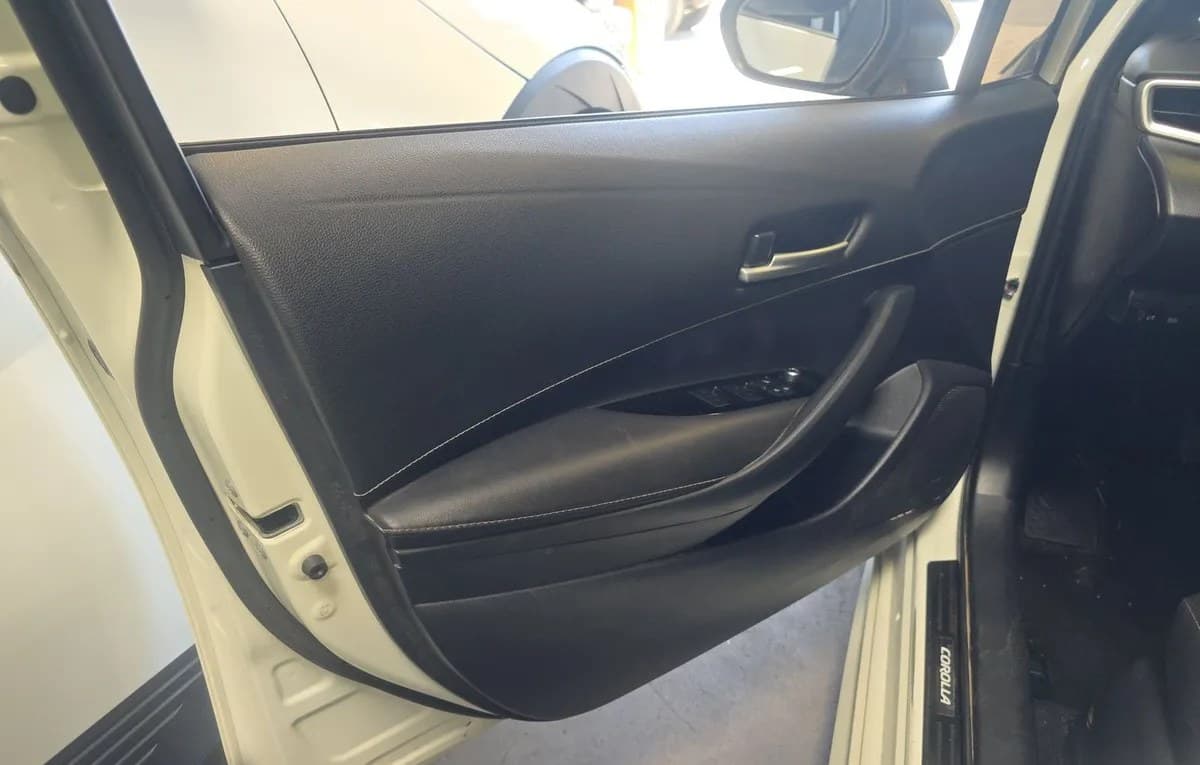 2020 TOYOTA COROLLA SE 6