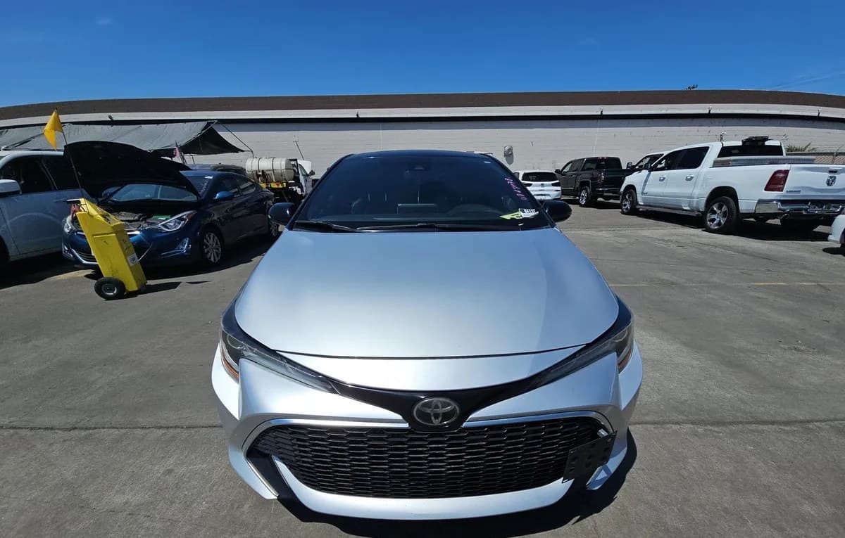 2021 TOYOTA COROLLA XSE 3