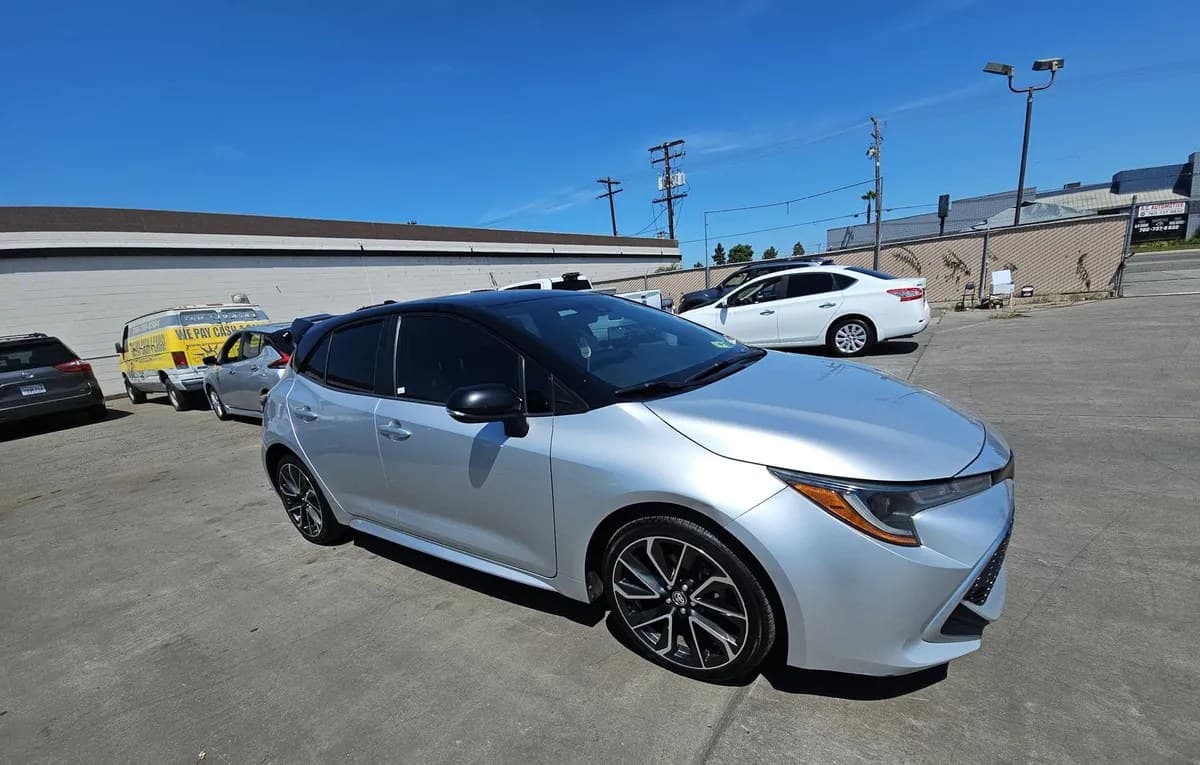 2021 TOYOTA COROLLA XSE 4
