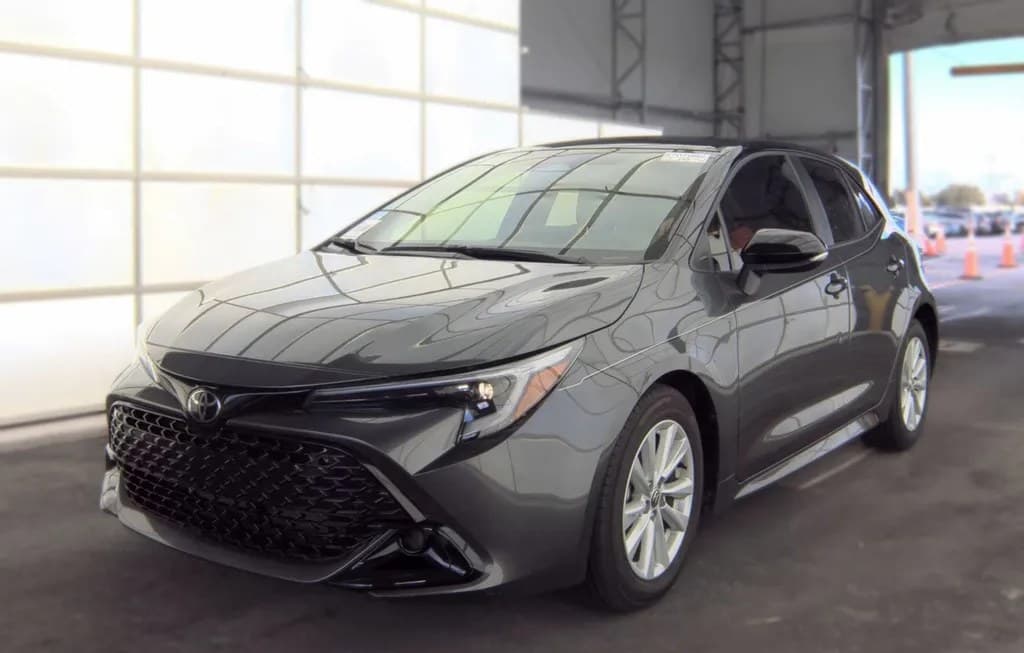 2025 TOYOTA COROLLA HATCHBACK SE