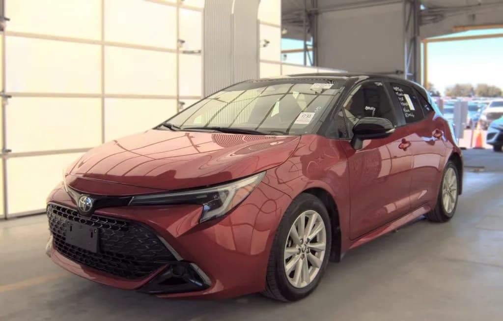 2025 TOYOTA COROLLA HATCHBACK SE