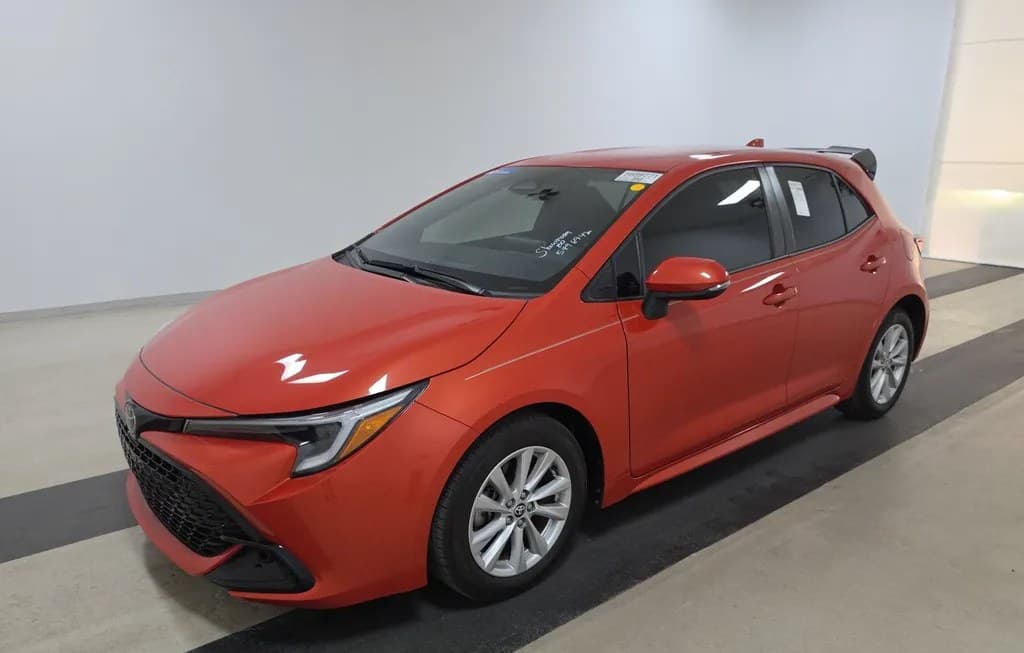 2025 TOYOTA COROLLA HATCHBACK SE