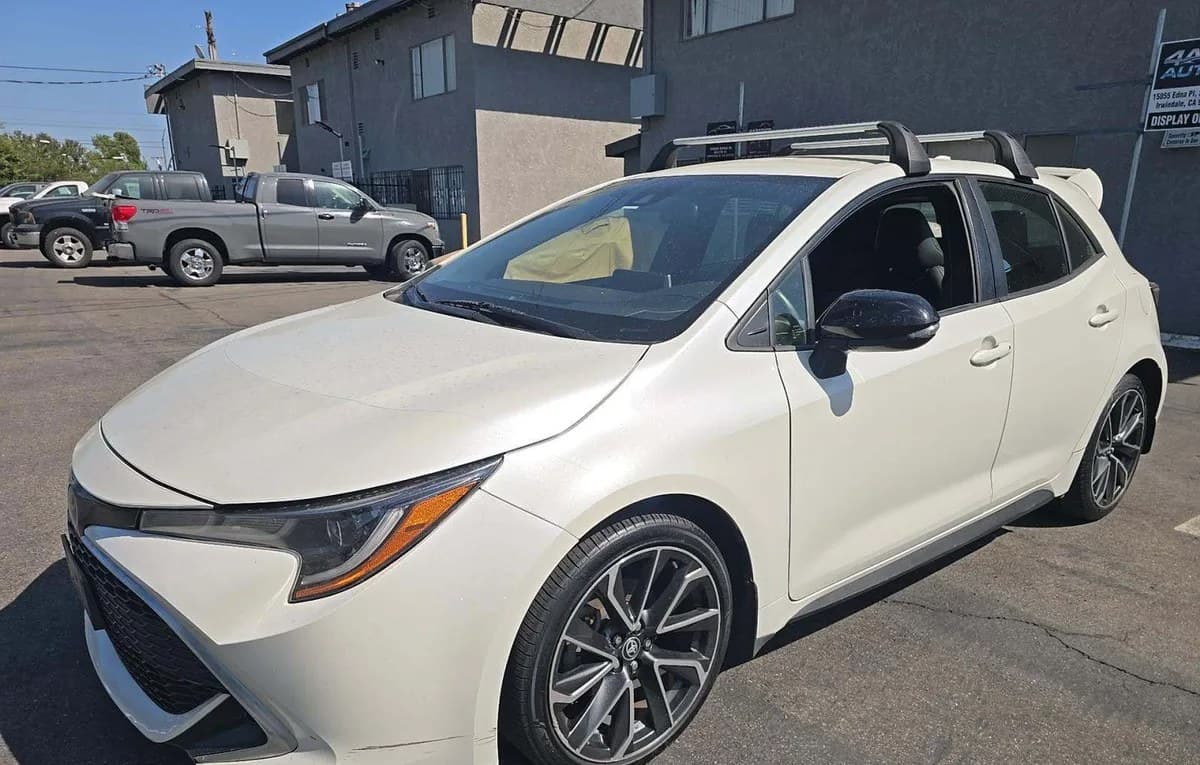 2019 TOYOTA COROLLA XSE 2