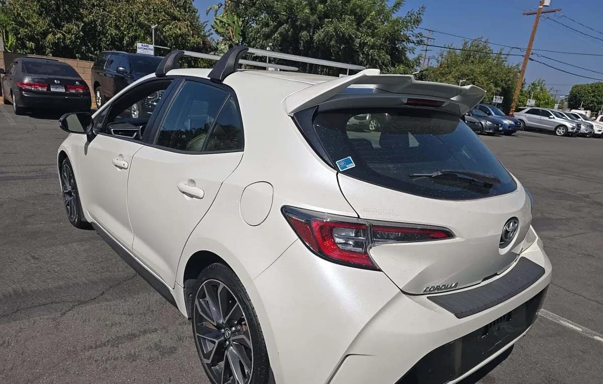 2019 TOYOTA COROLLA XSE 3