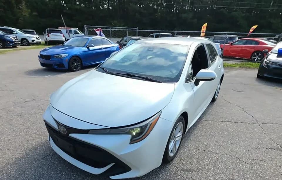 2019 TOYOTA COROLLA HATCHBACK SE 2
