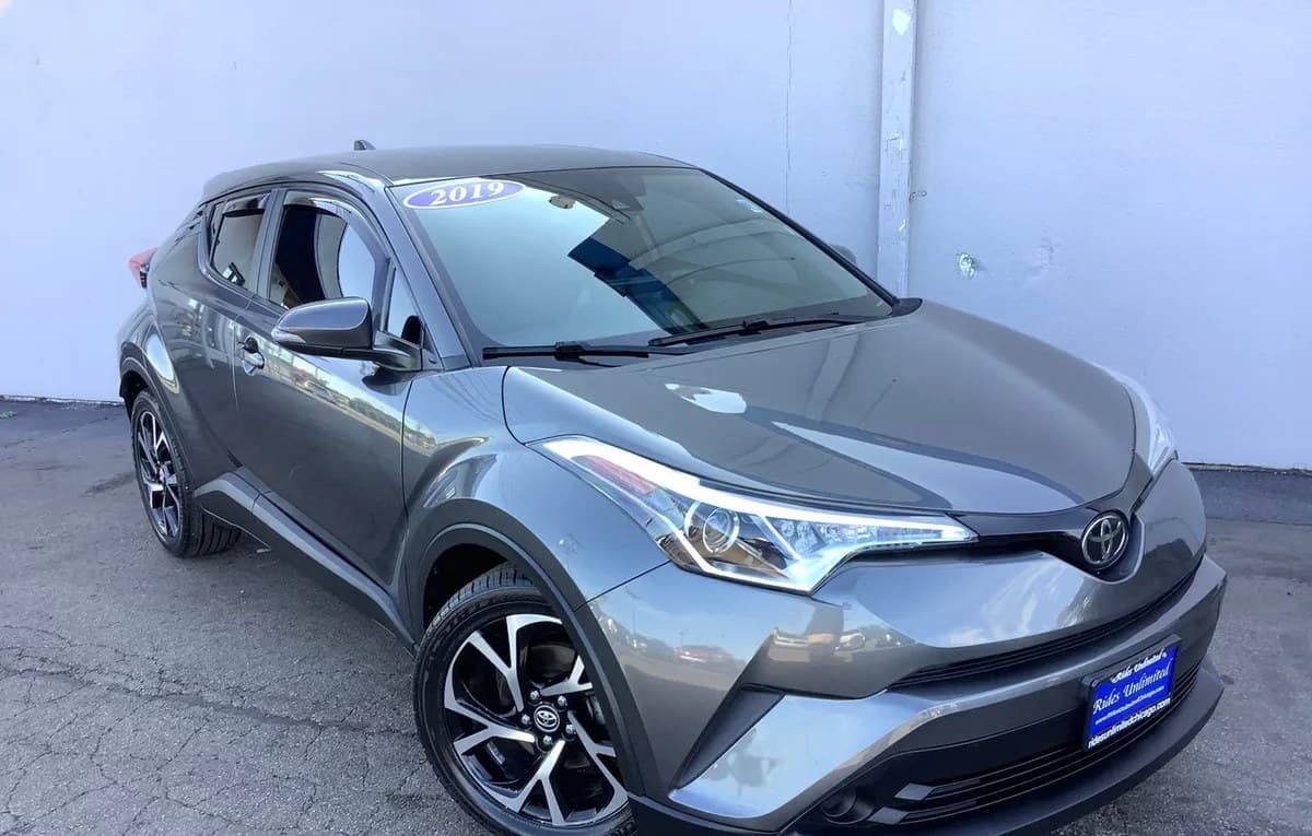 2019 TOYOTA C-HR XLE 5