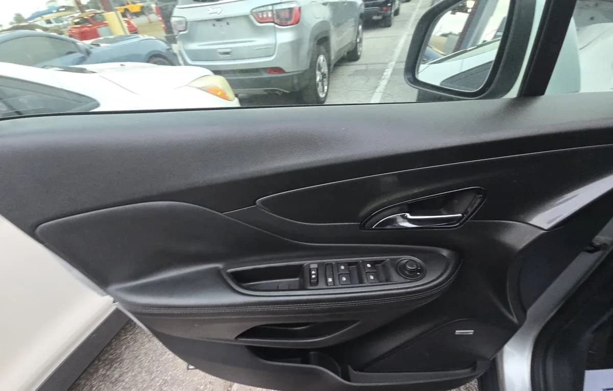 2020 BUICK ENCORE SPORT Touring 6