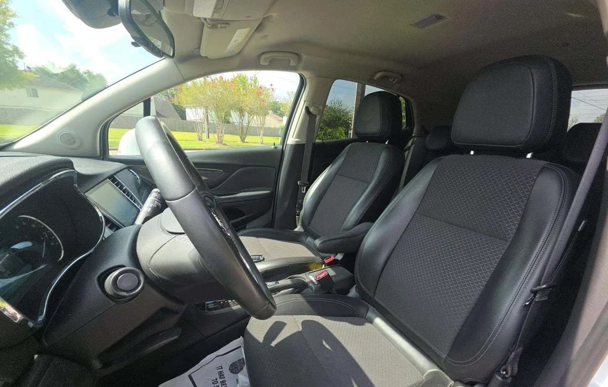 2021 BUICK ENCORE PREFERRED 1SB 4