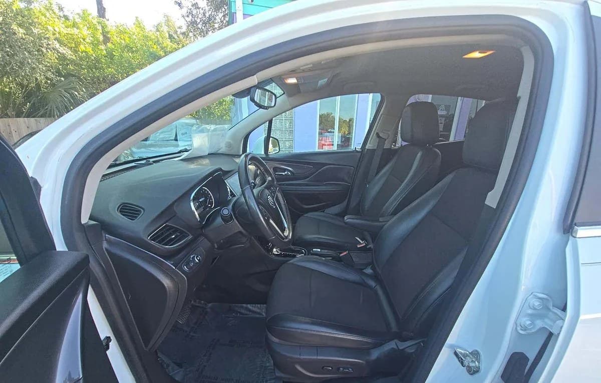 2019 BUICK ENCORE PREFERRED 1SB 4