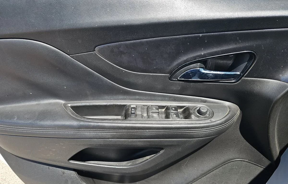 2020 BUICK ENCORE PREFERRED 1SB 6