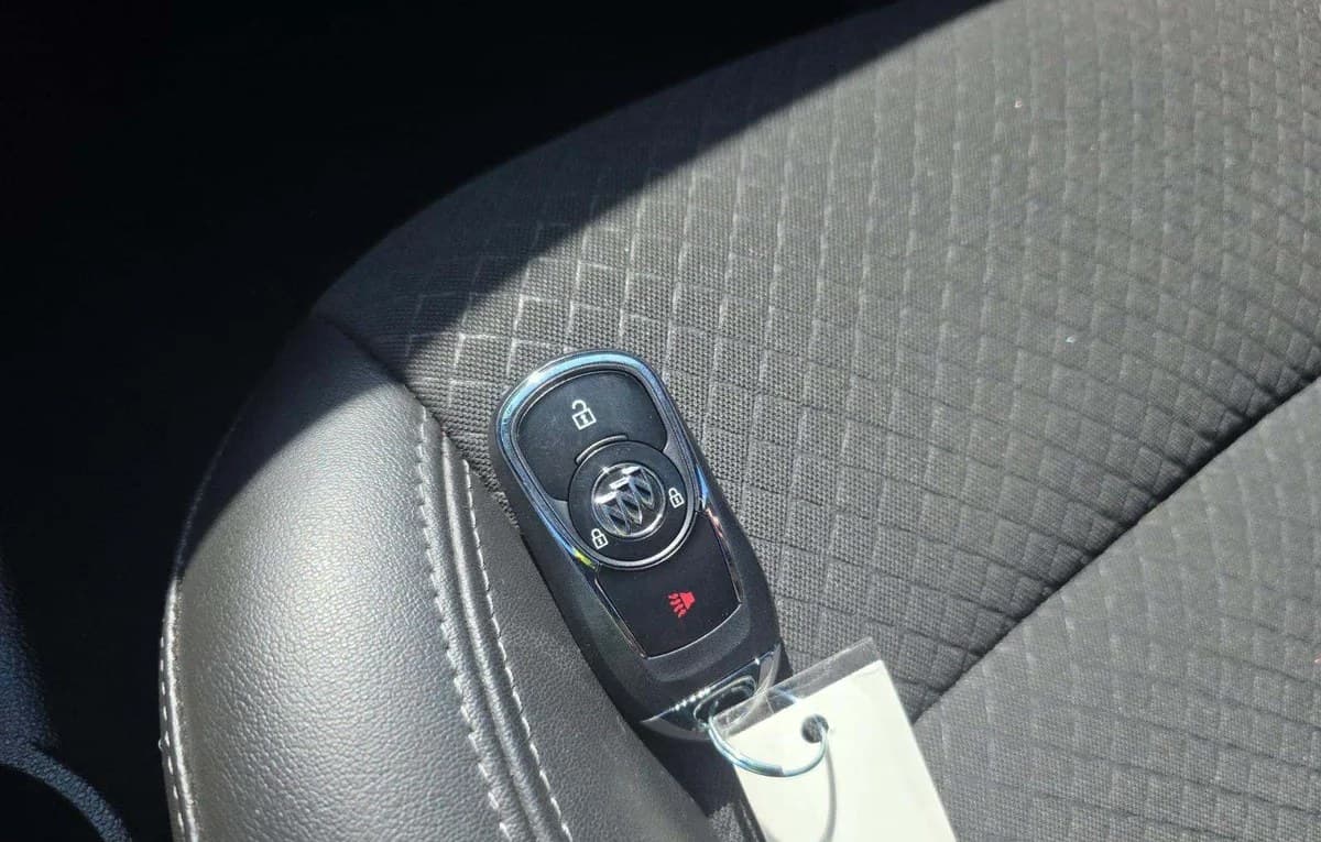 2018 BUICK ENCORE PREFERRED 1SB 5
