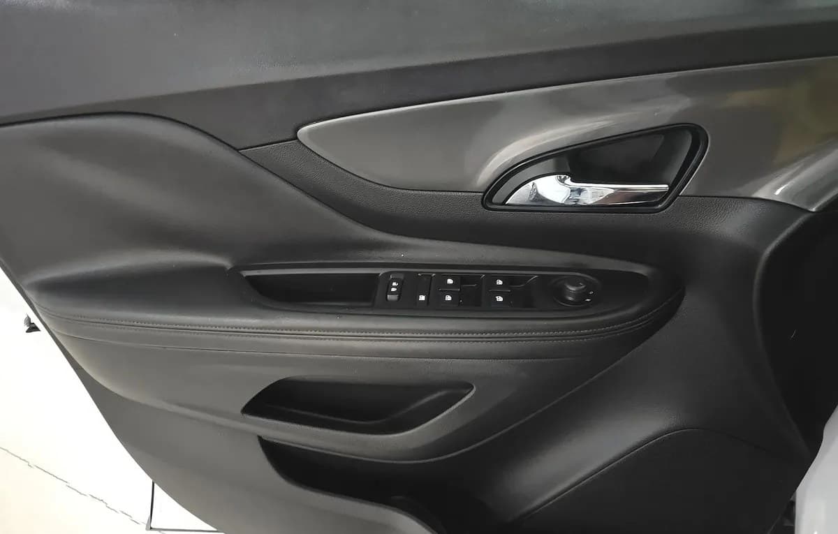 2017 BUICK ENCORE Essence 6