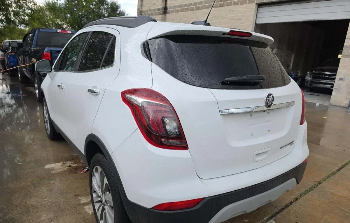 2020 BUICK ENCORE Preferred 3