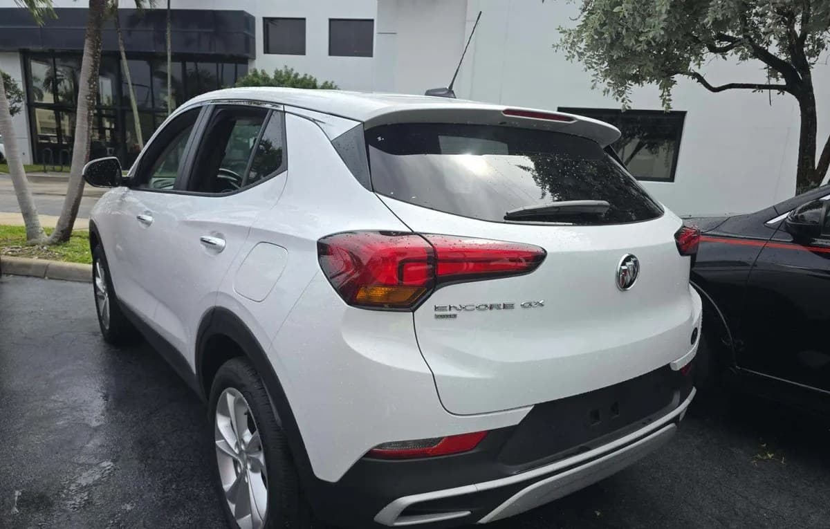 2023 BUICK ENCORE GX Preferred 3