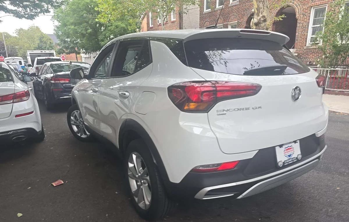 2023 BUICK ENCORE GX Preferred 3