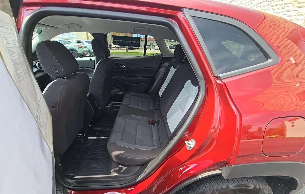2024 CHEVROLET TRAX LS 7