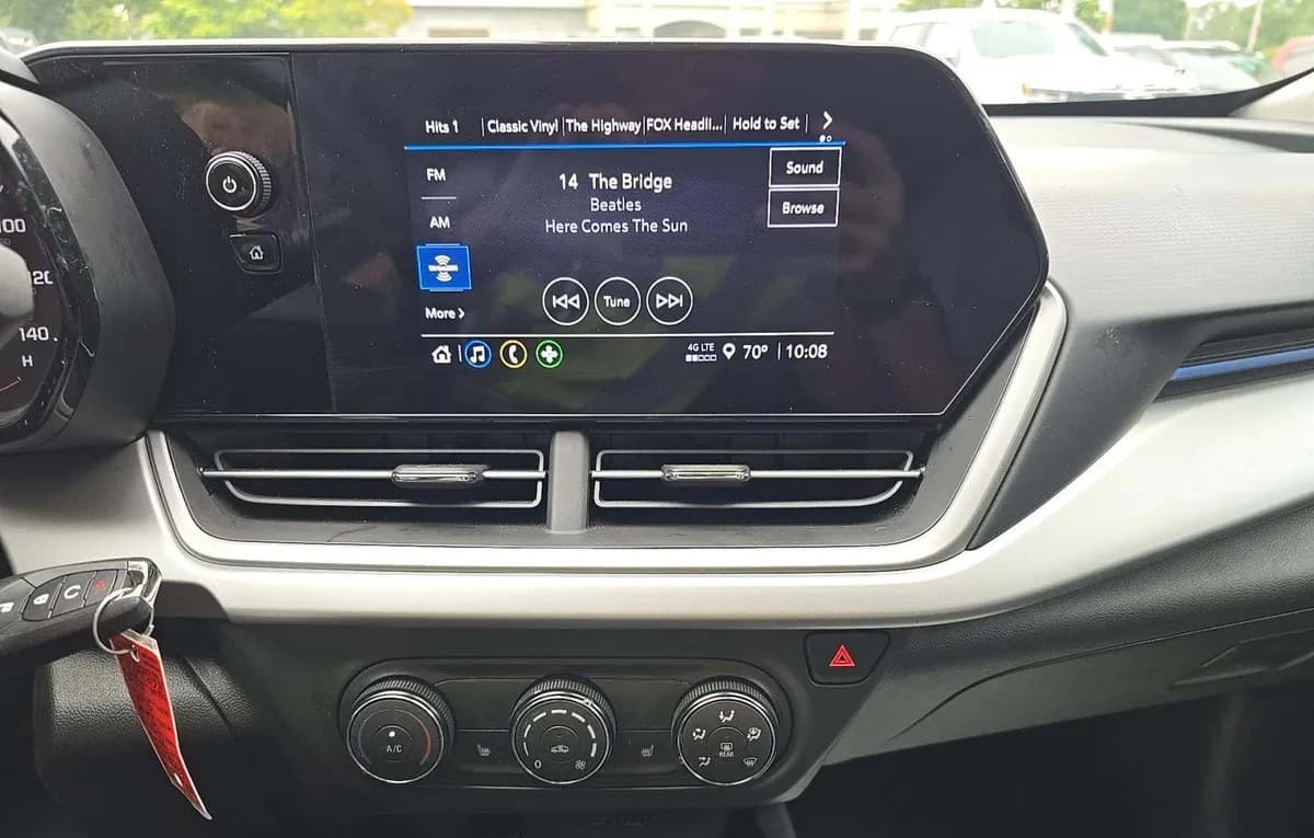 2024 CHEVROLET TRAX LS 7
