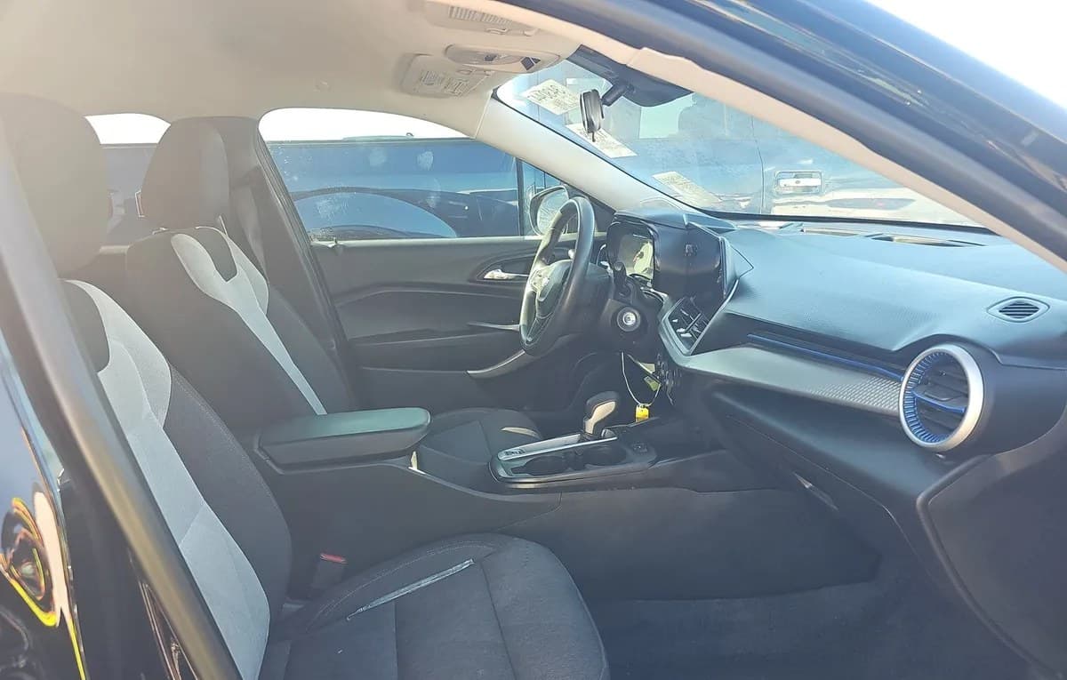 2024 CHEVROLET TRAX LS 5
