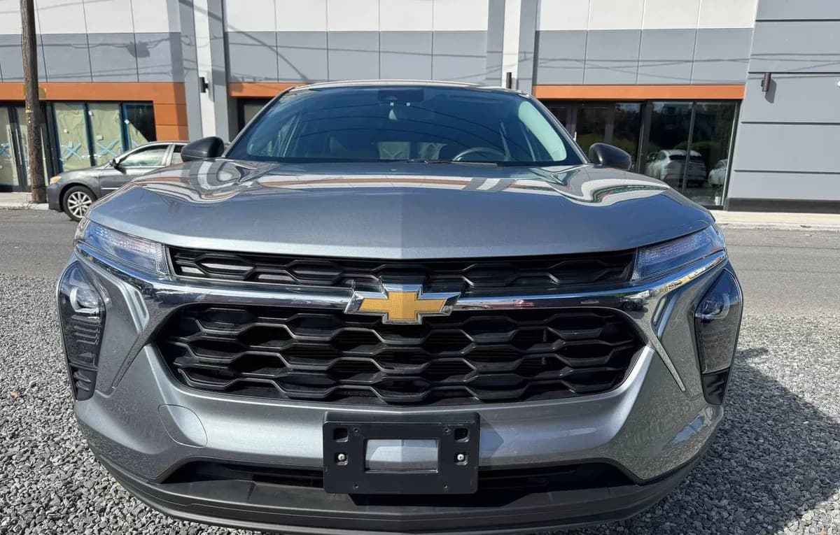 2024 CHEVROLET TRAX LS 4