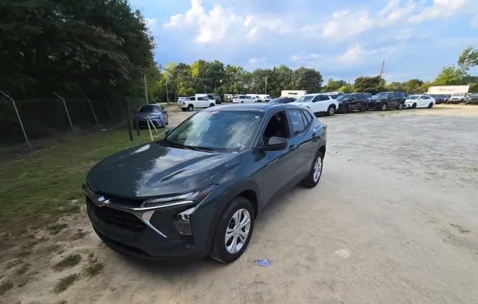 2026 CHEVROLET TRAX LS 2