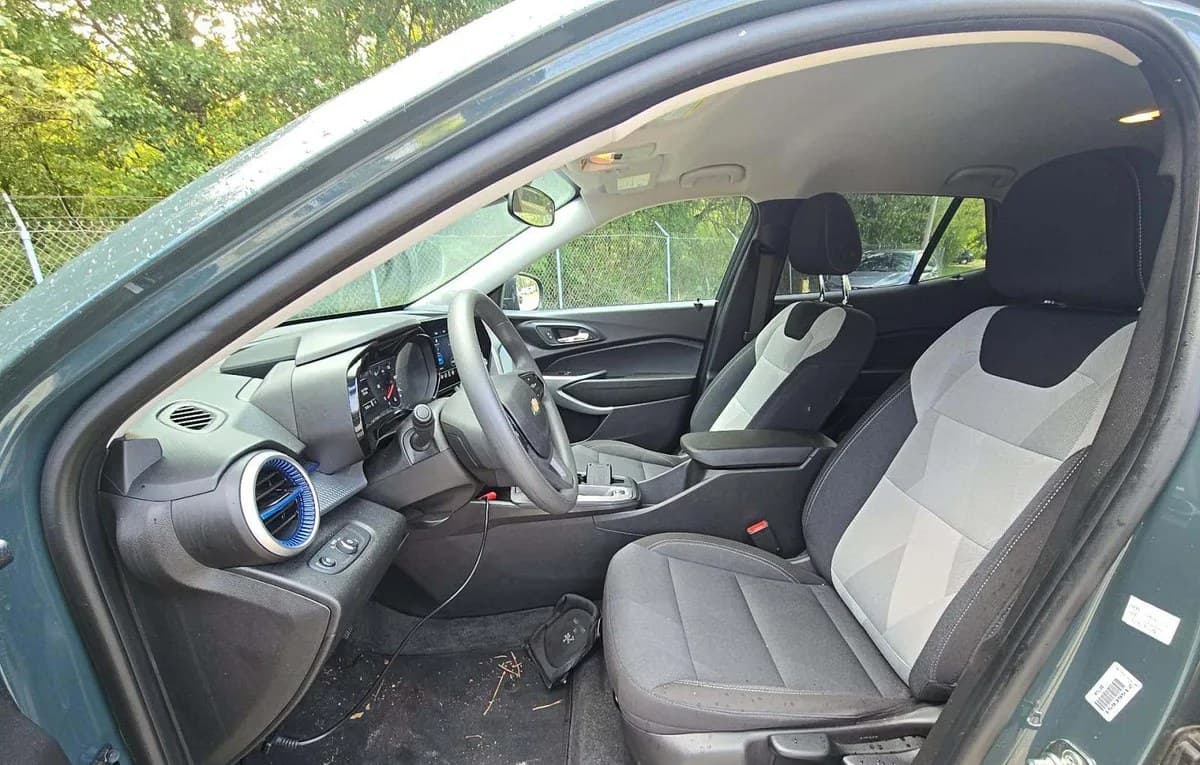 2026 CHEVROLET TRAX LS 4