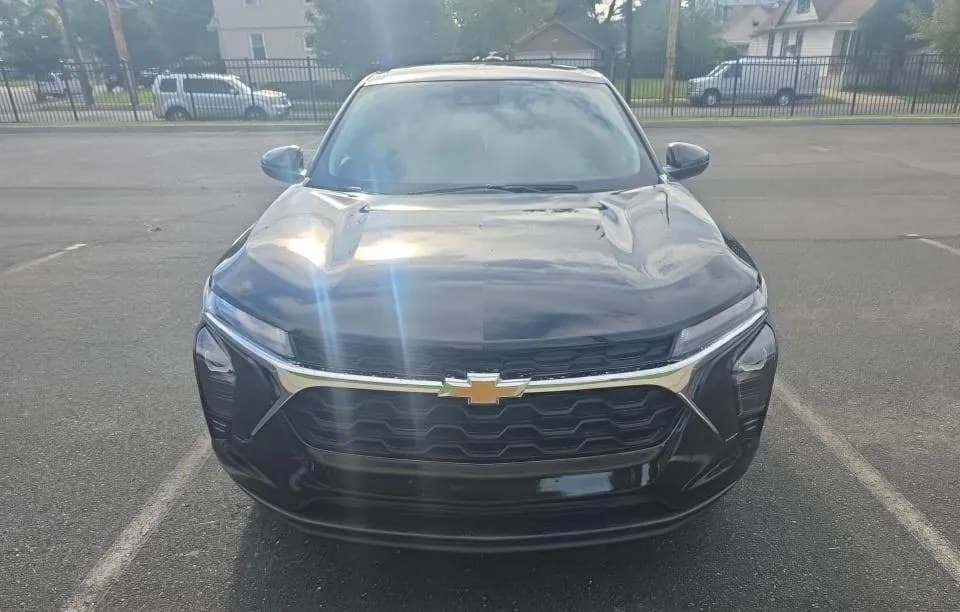 2025 CHEVROLET TRAX LS 3