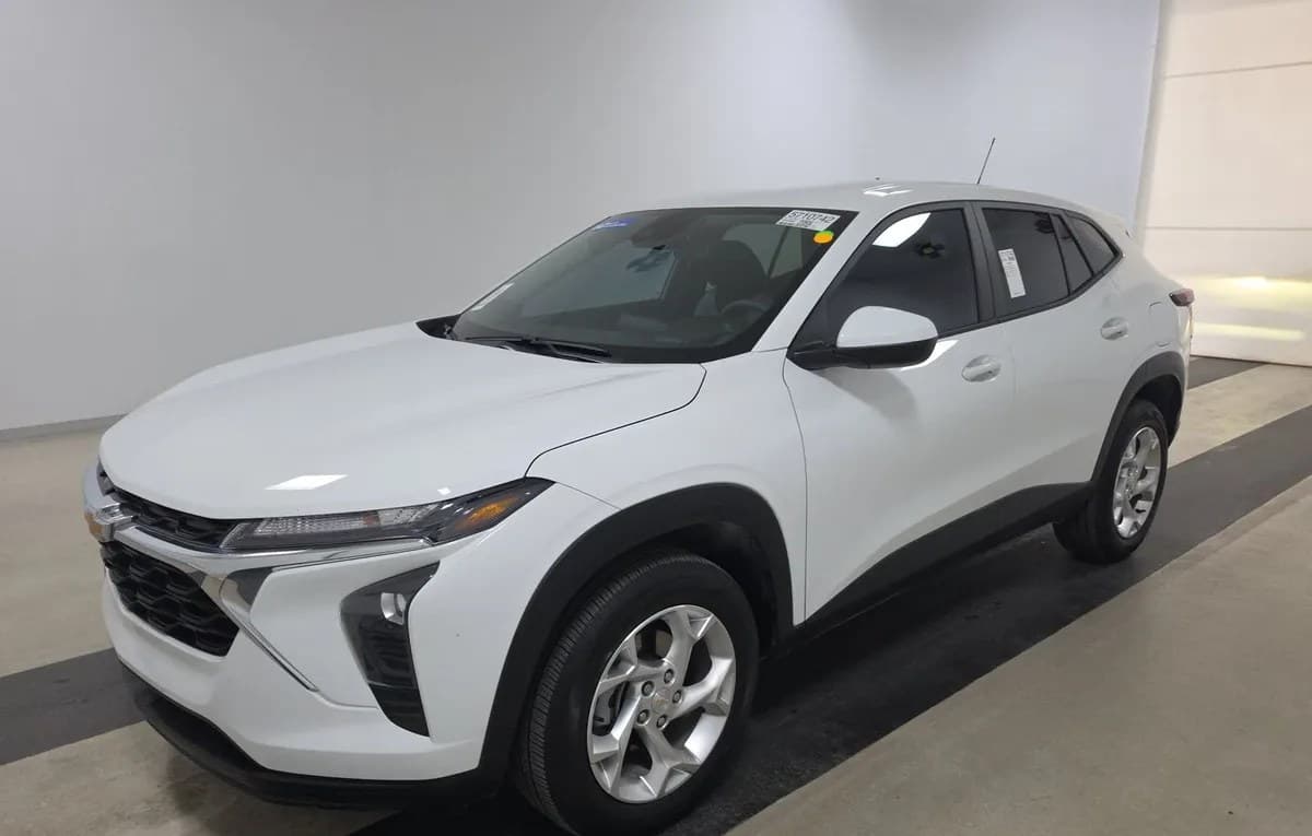 2026 CHEVROLET TRAX LS 2